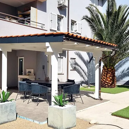 Πανσιόν Osmanovic Baška