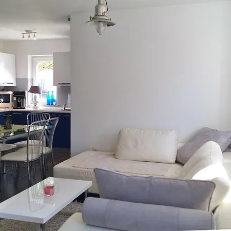 Osmanovic 3* バスカ