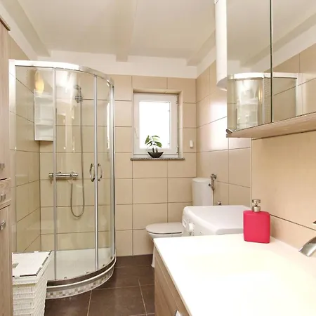 Osmanovic ゲストハウス 3*